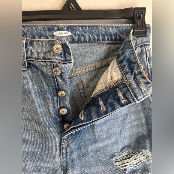Old Navy Women High Rise Ripped Boyfriend Jeans Button fly Size 6 - Picture 3 of 8